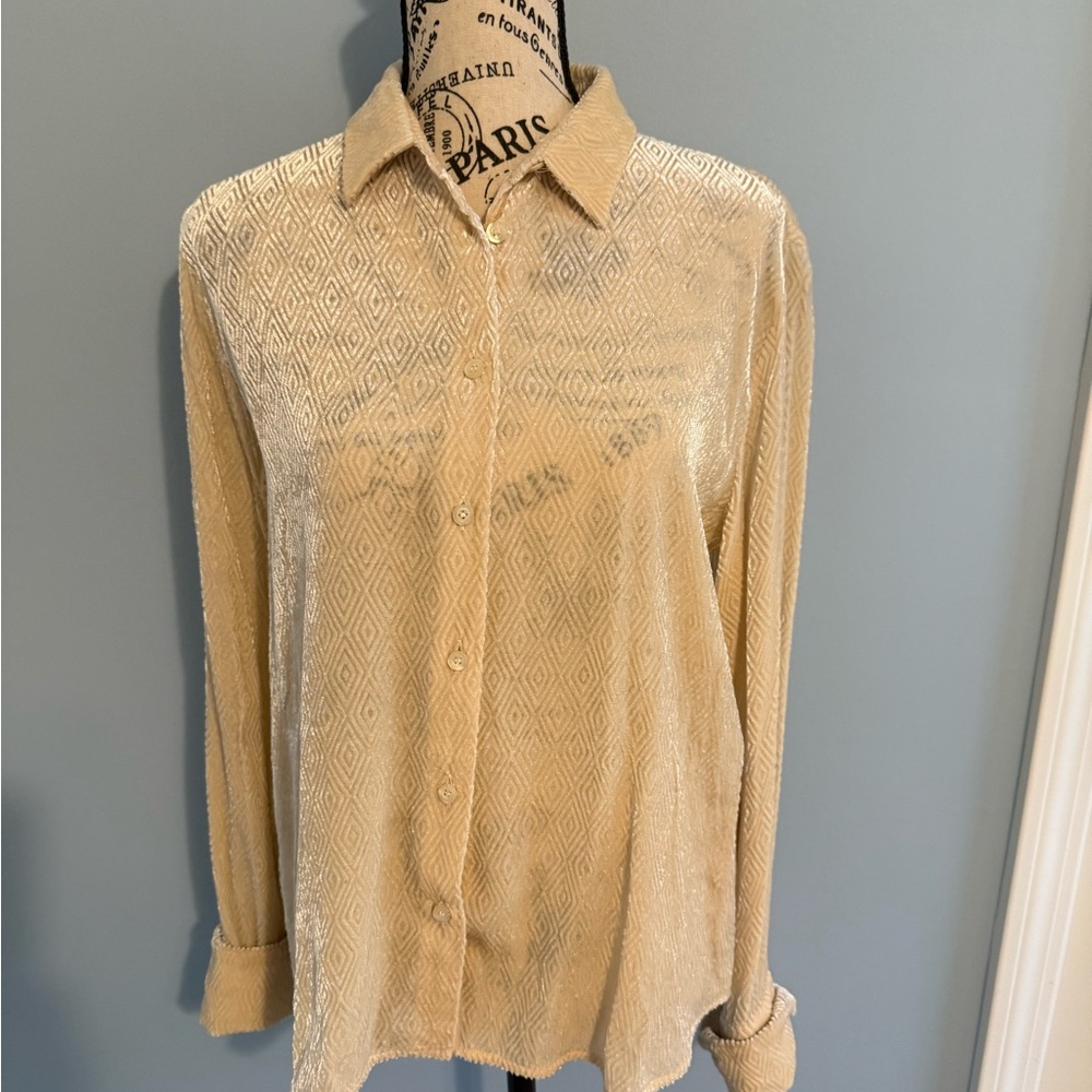Elegant Cream Button-Up Shirt